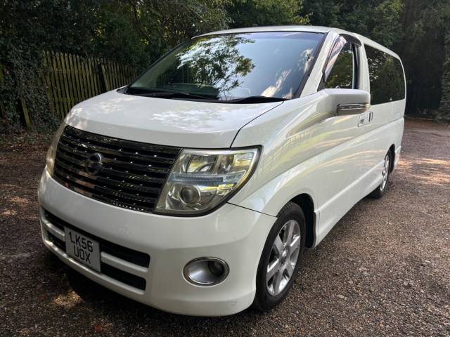 2006 Nissan Elgrand 3.5 V6 Highway Star